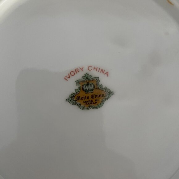 Set of 11 Vintage Royal Embassy Rutland / Meito Keepsake 8” Salad Plates - Picture 3 of 4